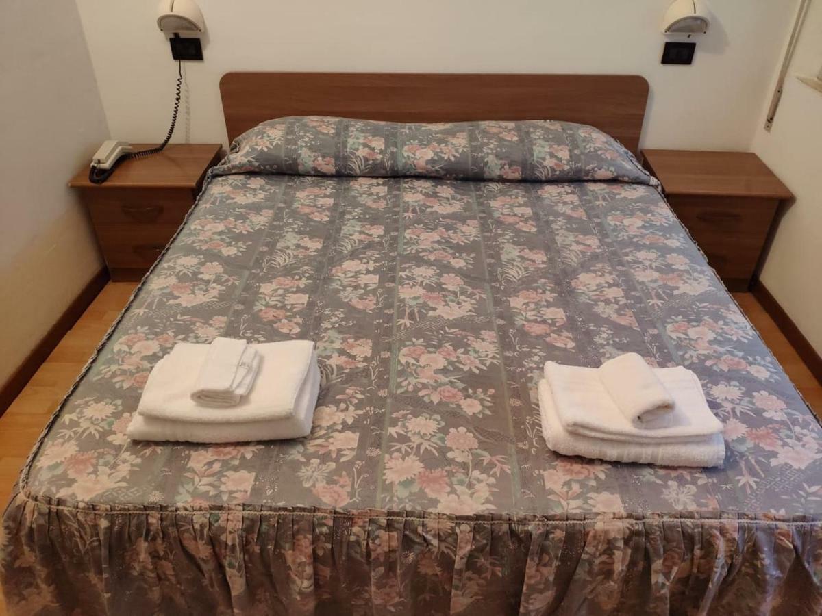 Hotel Villa Elisa 리미니 외부 사진
